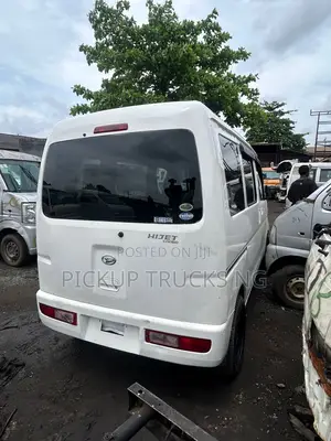 Daihatsu Hijet 2012 White