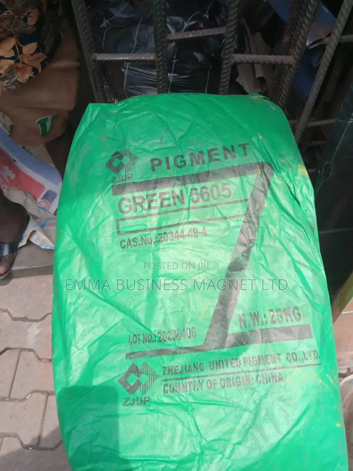 High Quality Pigments Cement