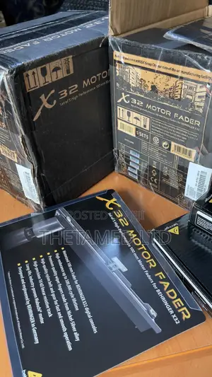 Behringer X32, X32 Compact Motorized Faders