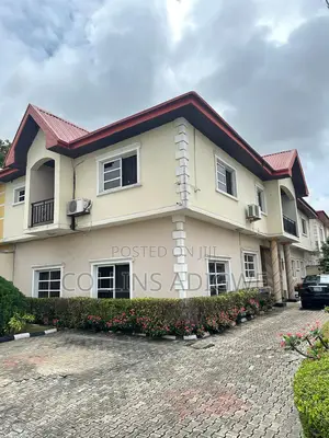 4bdrm Duplex in Victoria Garden for sale