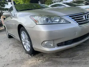 Lexus ES 350 2012 Gold