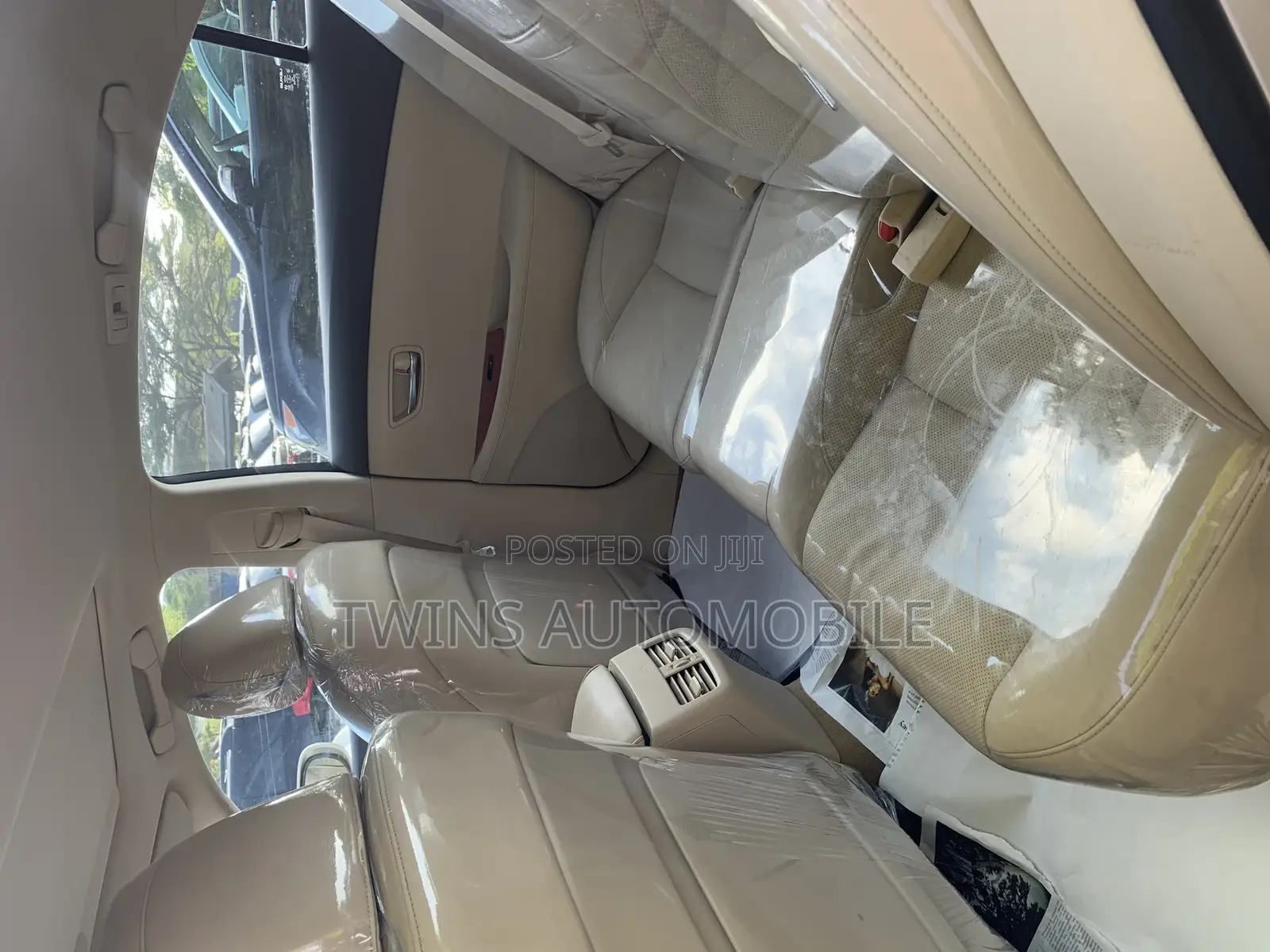Lexus ES 350 2012 Gold