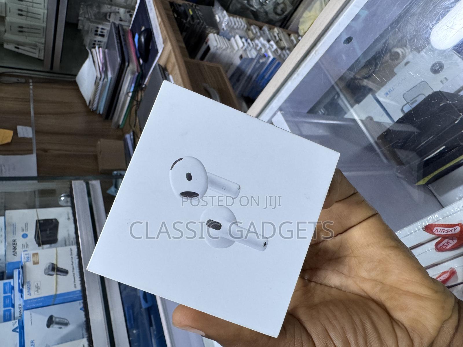Apple Airpod 4 With Active Noise Reduction
