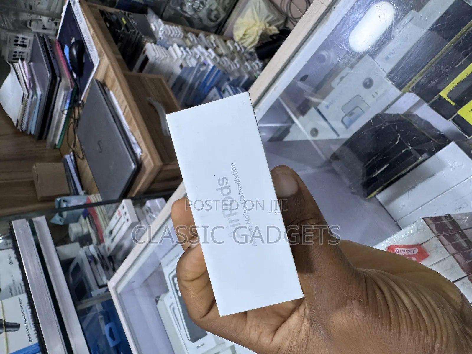 Apple Airpod 4 With Active Noise Reduction