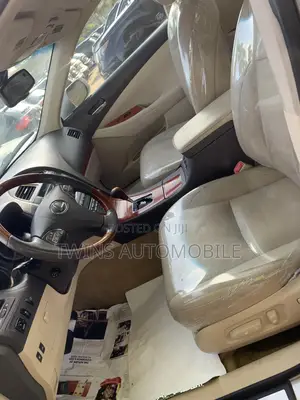 Lexus ES 350 2012 Gold