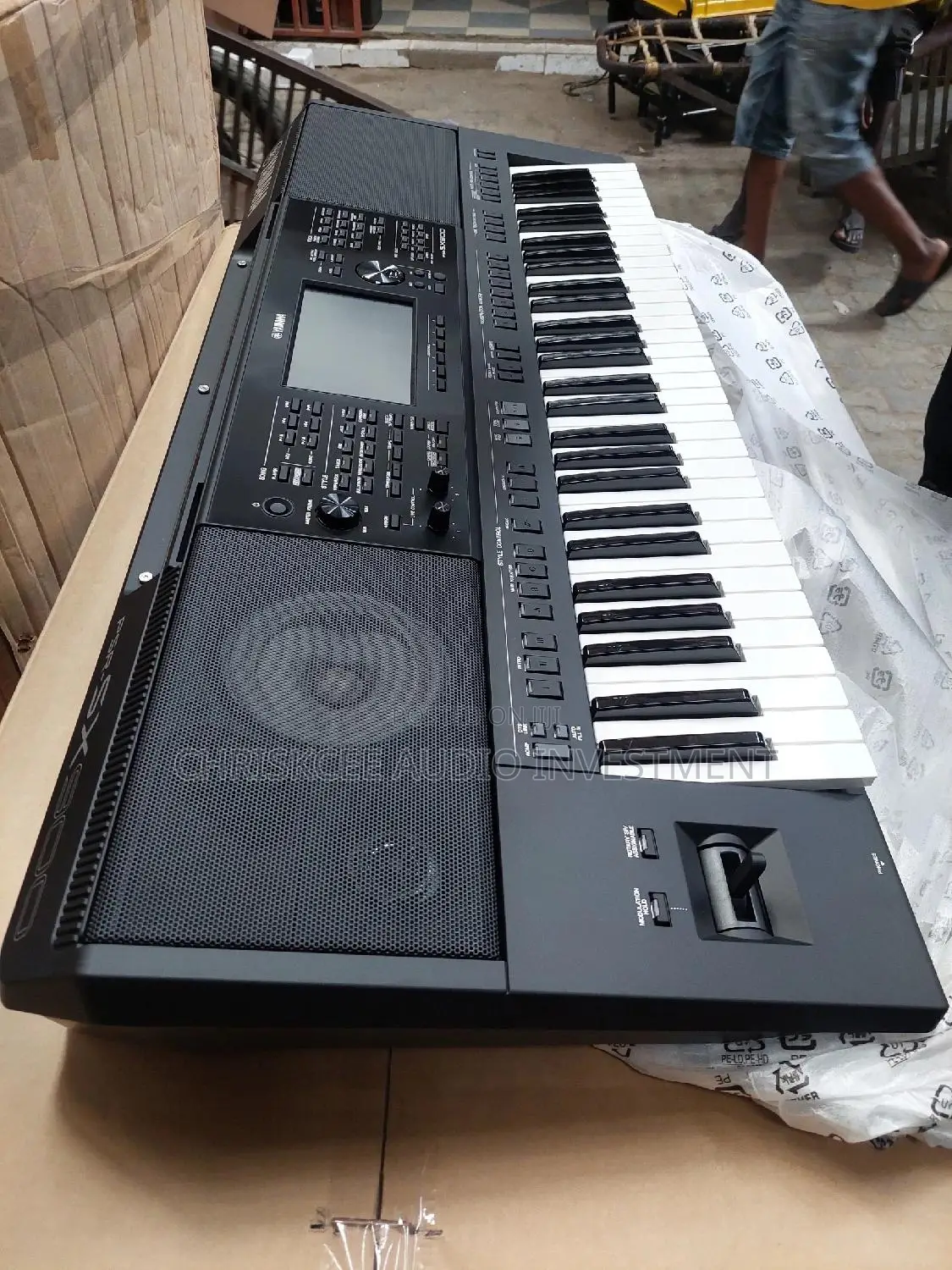 Yamaha Psr SX900 Keyboard With Adapter