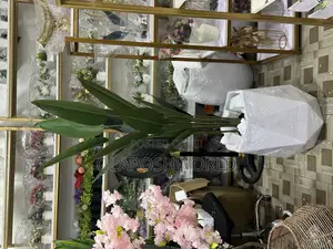 Flower Pots With Artificial Flowers