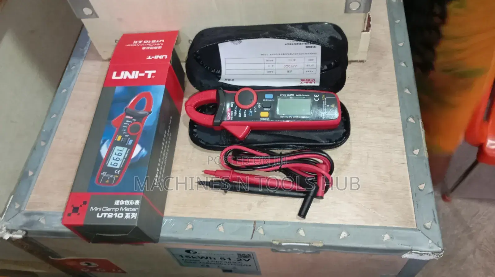 Uni-T Mini Clamp Meter
