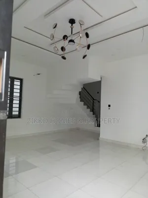 4bdrm Duplex in Ikota for sale