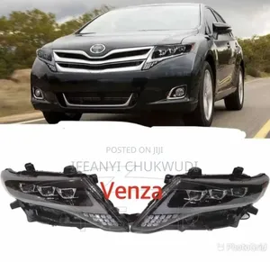 Head Light Venza 2012