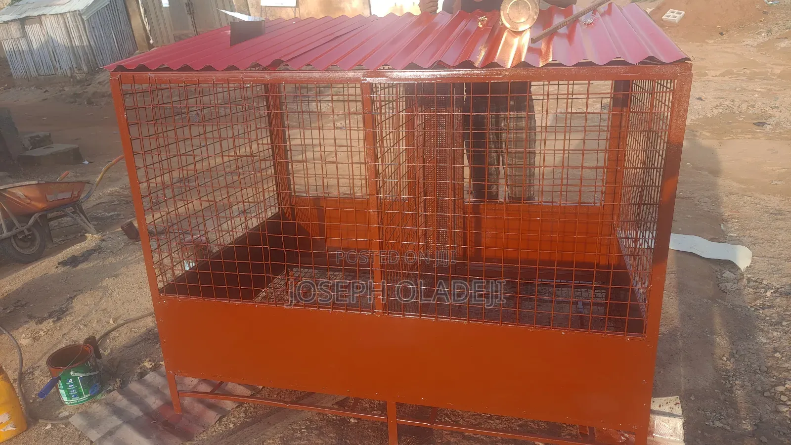 Spacious and Durable Iron Dog Cage