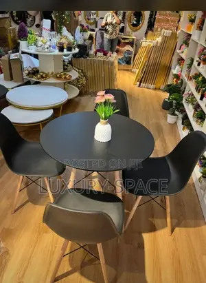 Simple Restaurant /Dining Set