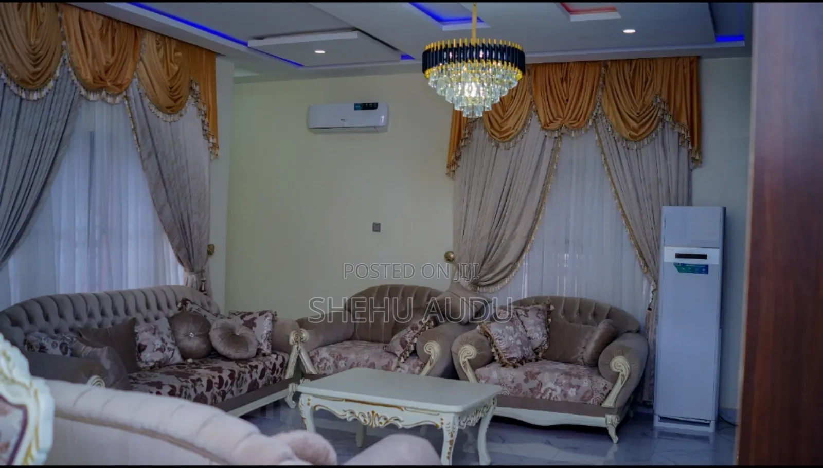 A Luxury Service Apartment