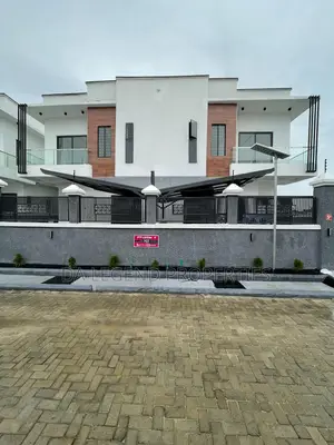 4bdrm Duplex in Lekki for sale