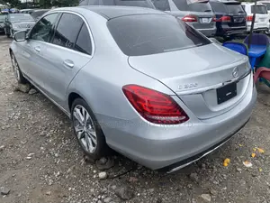 Mercedes-Benz C300 2015 Silver