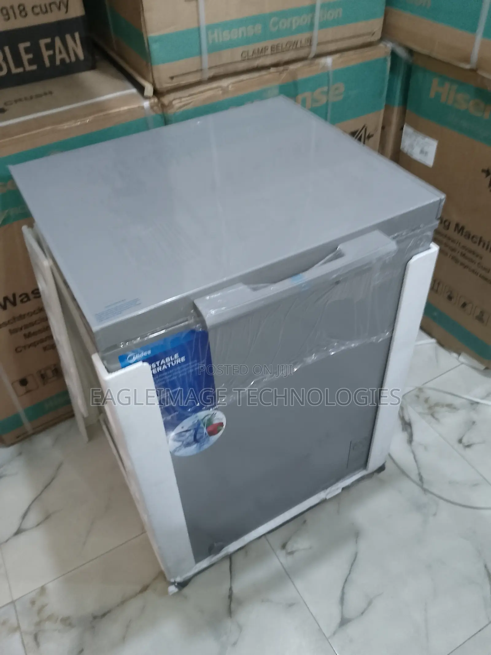 Modern Quality Midea Chest Freezer 150L(Hs 186cn)