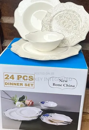 Brand New 24 Pieces Stock Dinner Ware Set