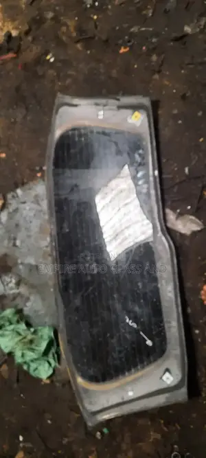 Back Windscreen for Toyota Sienna 2012 Model Available Now