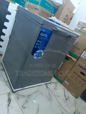 Cool and Collected Midea Chest Freezer Hs 186cn 150lts