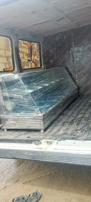 12 Plates Fabricted Food Warmer