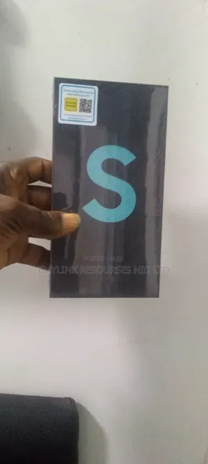 New Samsung Galaxy S22+ 5G 256 GB Green
