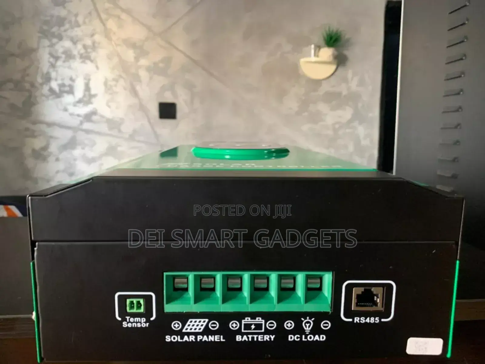 100amps MPPT Solar Charge Controller ( Best Solar)