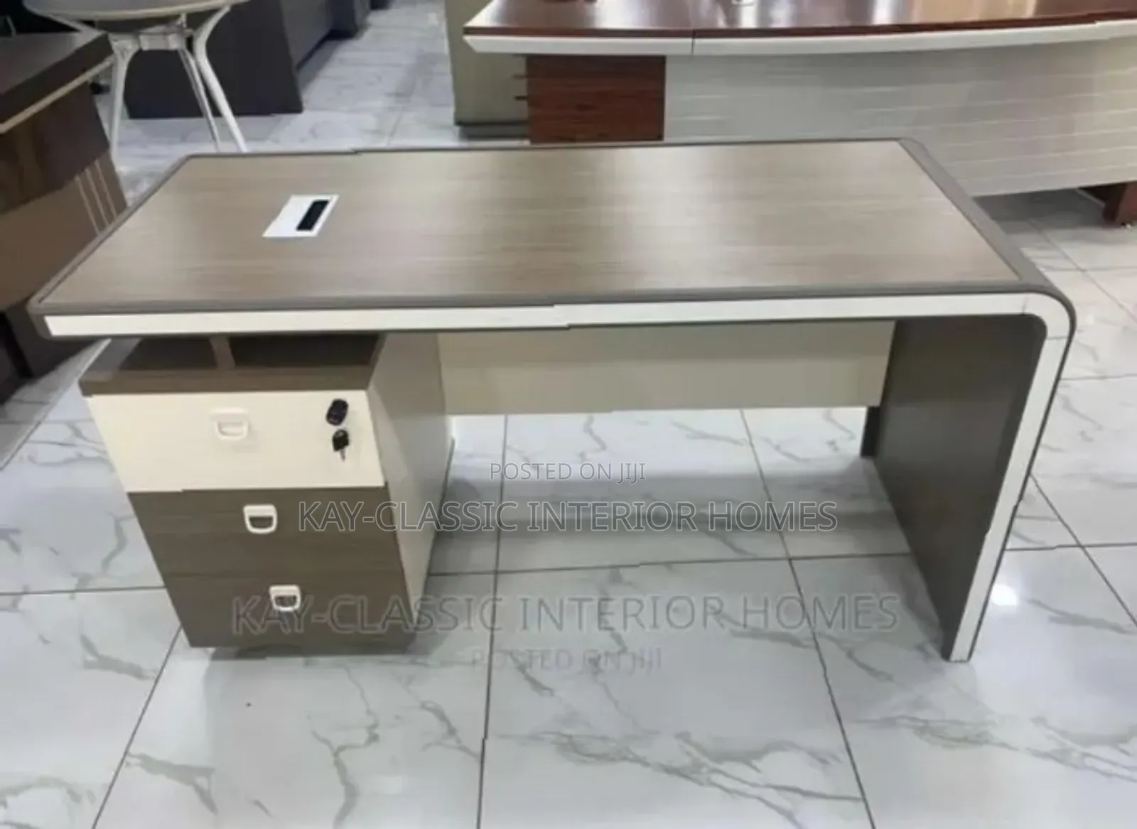 Office Classic Desk