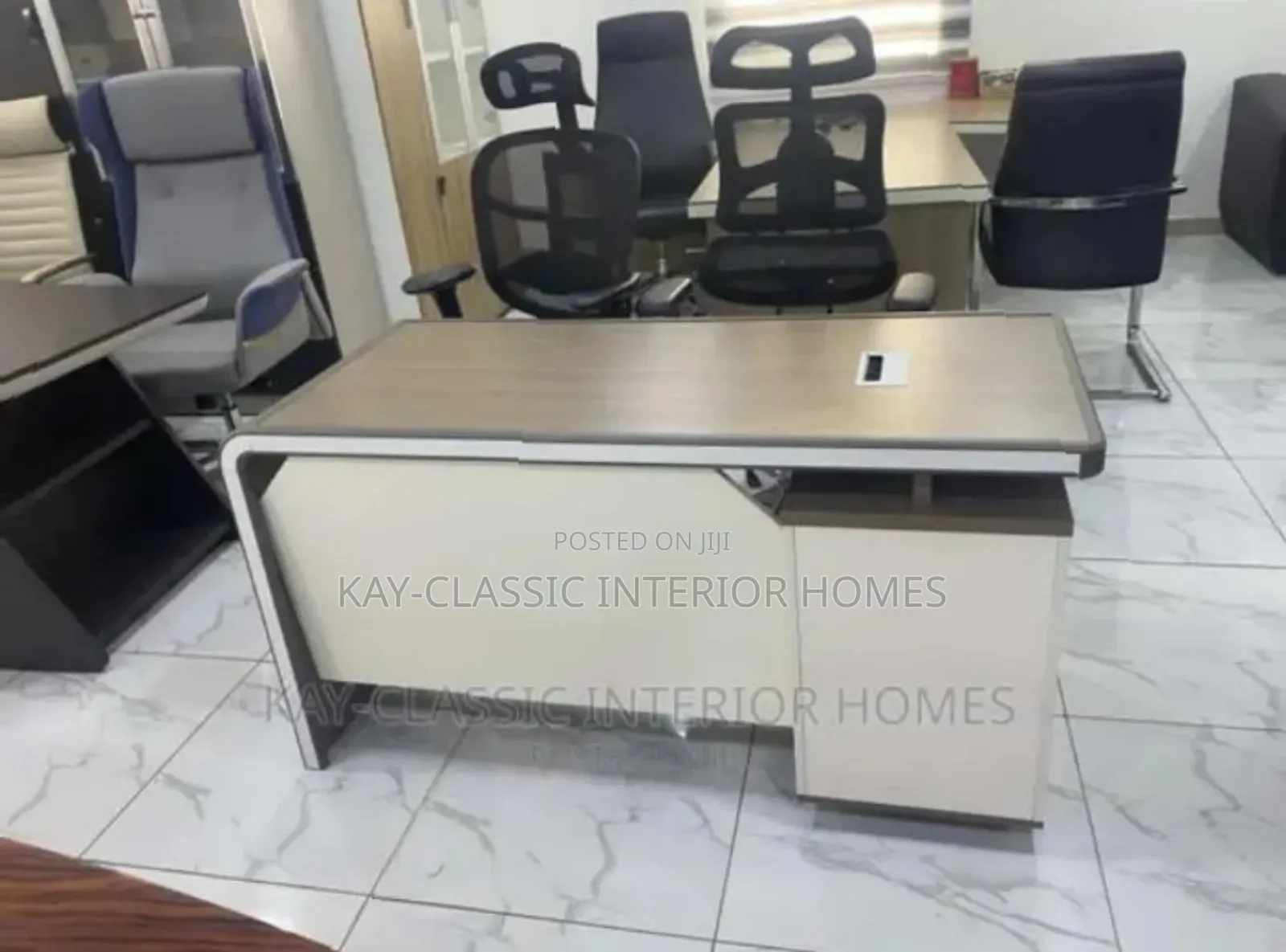 Office Classic Desk