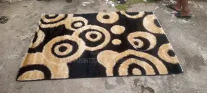 Top Class Center Rug