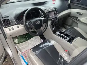 Toyota Venza AWD 2012 Silver