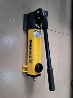 Enerpac Hydraulic Hand Pump (P142)