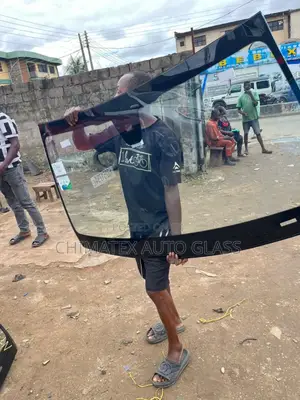 We Deliver All Kinds of Windscreen Glass and Install