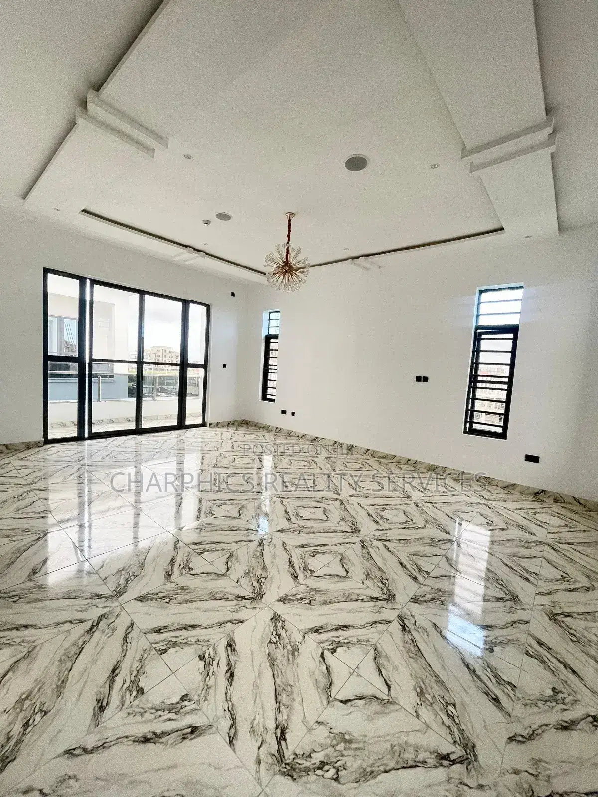 5bdrm Duplex in Ikate for sale
