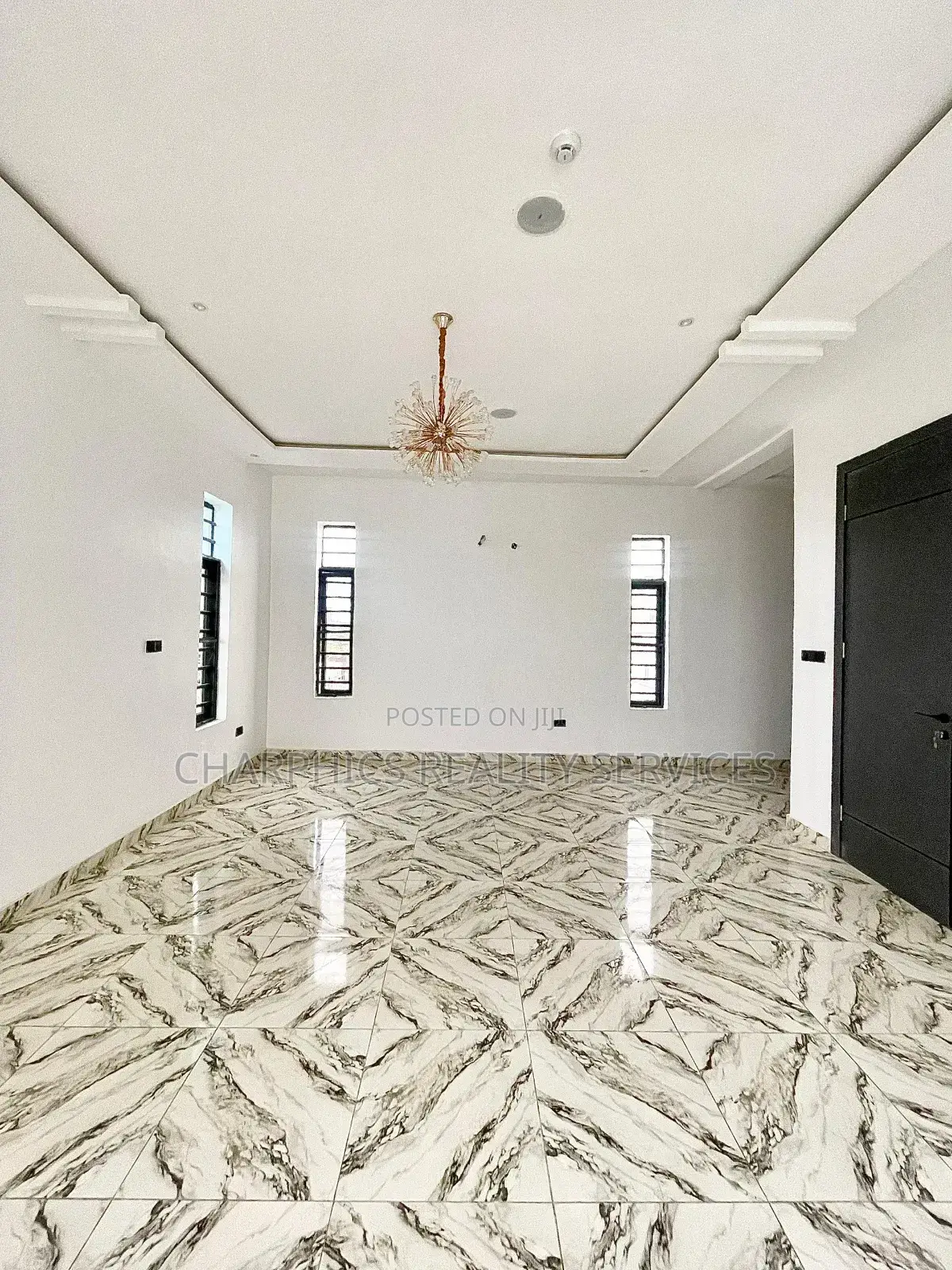 5bdrm Duplex in Ikate for sale