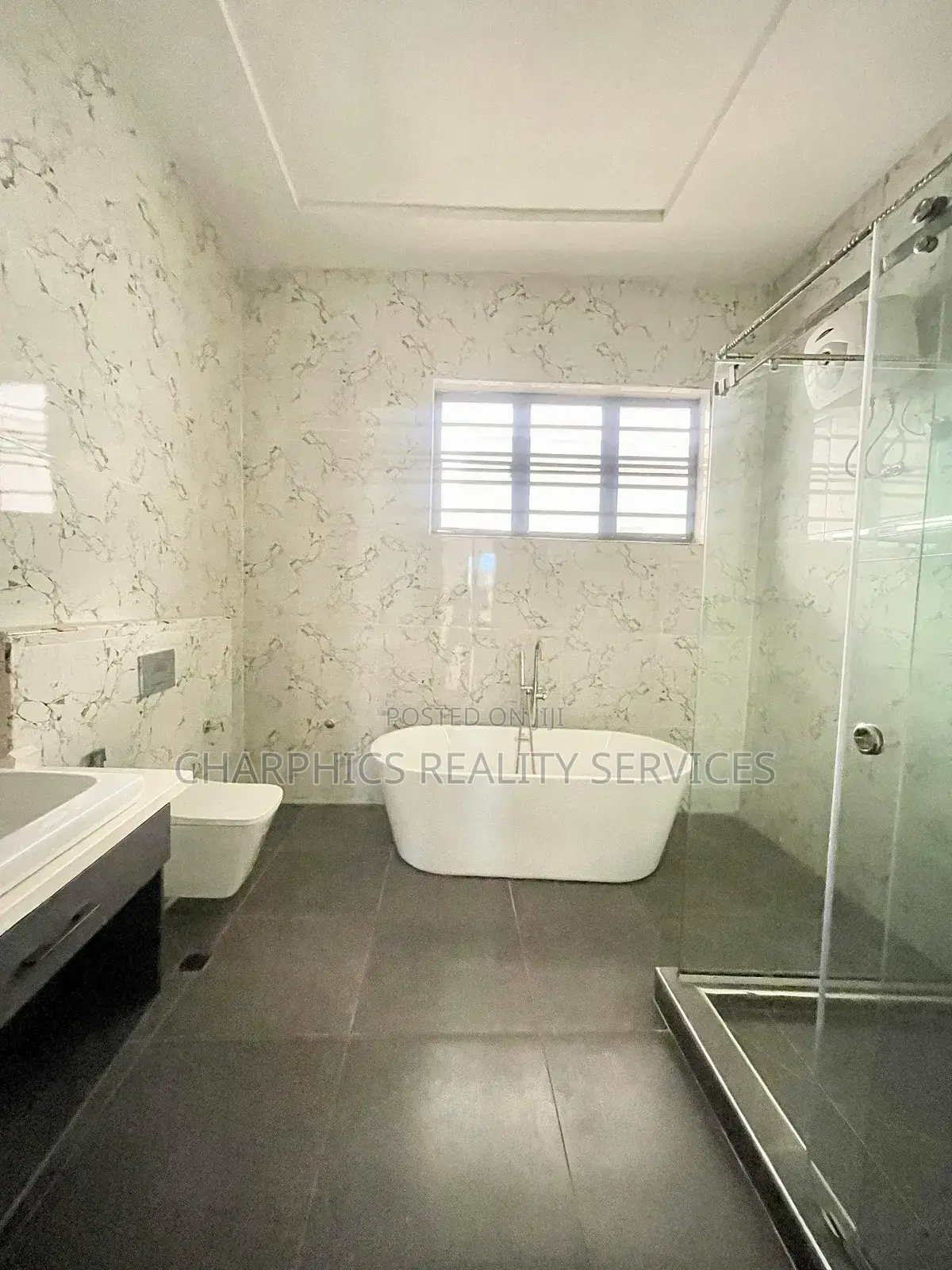 5bdrm Duplex in Ikate for sale