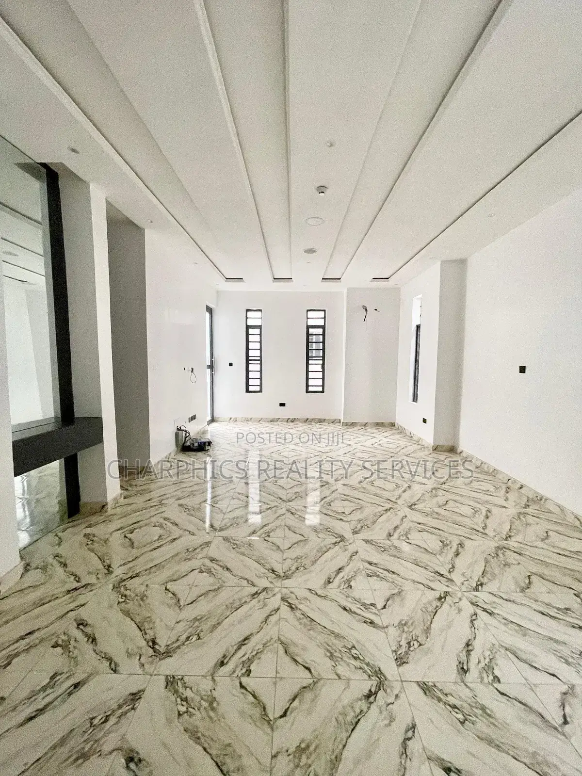 5bdrm Duplex in Ikate for sale