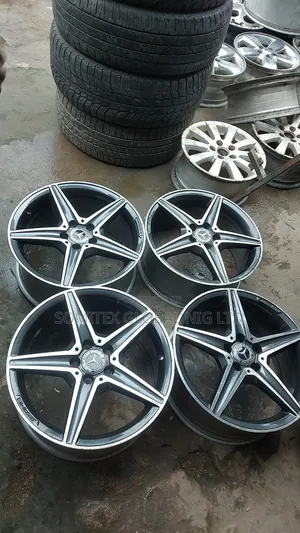 18inch C300 Alloyd Rim AMG.