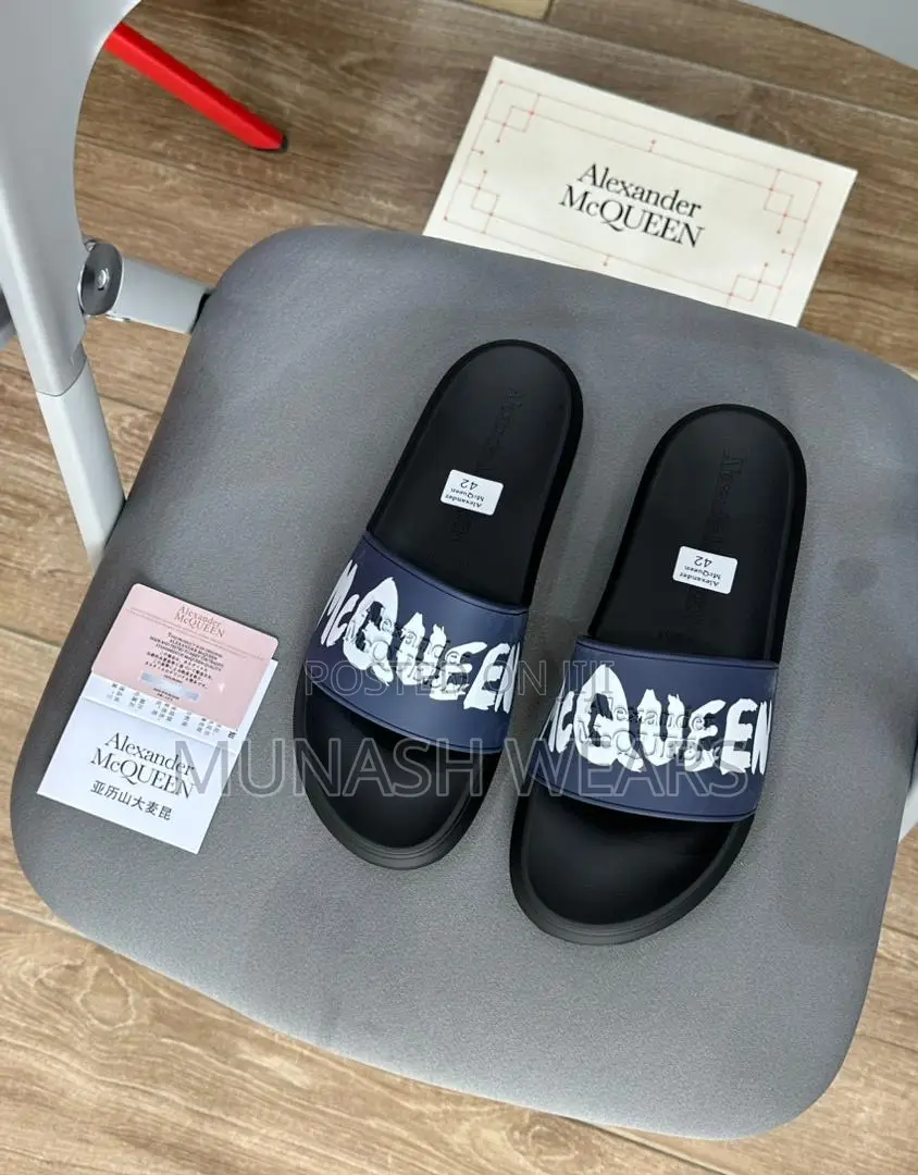 Alexander Macqueen Slide
