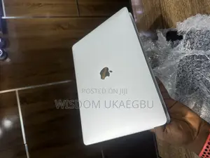 Laptop Apple MacBook Pro 2020 8GB Intel Core I5 SSD 256GB