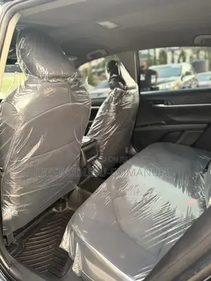 Toyota Camry SE FWD (2.5L 4cyl 8AM) 2018 Burgundy