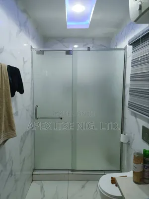 LVC Shower Cubicle Frosted