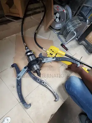 Hydraulic Puller 30ton