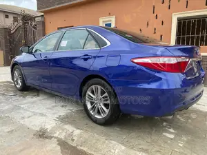 Toyota Camry 2016 Blue