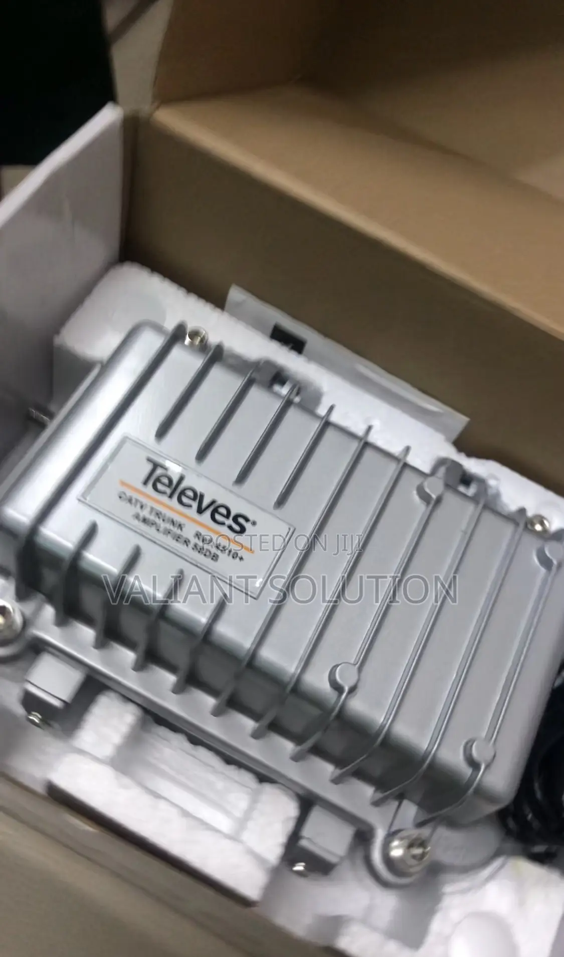 Trunk Satellite Booster