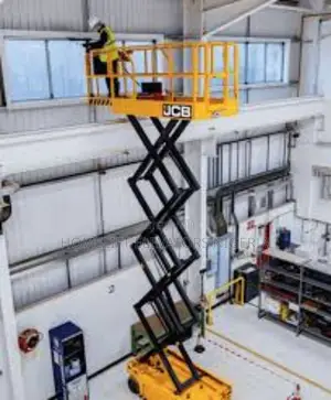 26′ Rough Terrain Scissor Lifts
