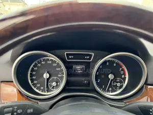 Mercedes-Benz M Class ML350 4dr SUV (3.5L 6cyl 7A) 2015 White