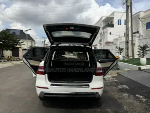 Mercedes-Benz M Class ML350 4dr SUV (3.5L 6cyl 7A) 2015 White