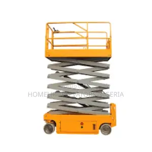 Self-Propelled Scissor Lift