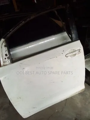 Toyota Sienna 012 Empty Door Front Left Side