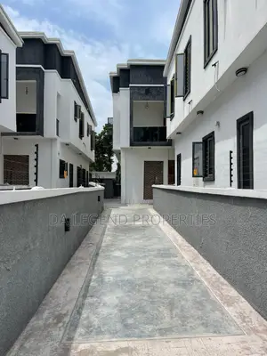 4bdrm Duplex in Ajah for sale